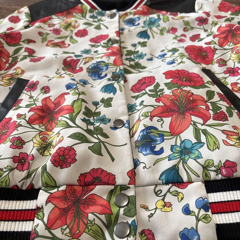 Olivia Culpo x Le Tote Collab Reversible‎ Floral Black Bomber Jacket Size XS - Picture 3 of 11